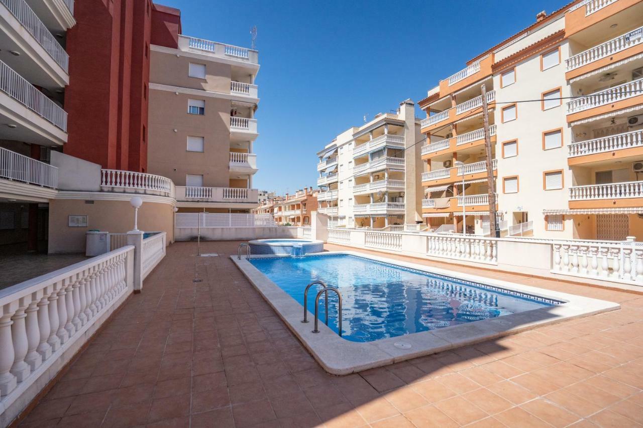 Apartment Ideally Located *